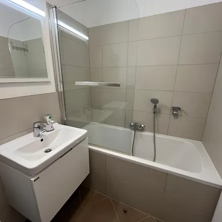 Modern Zilinska Balkony & Ac Apartment